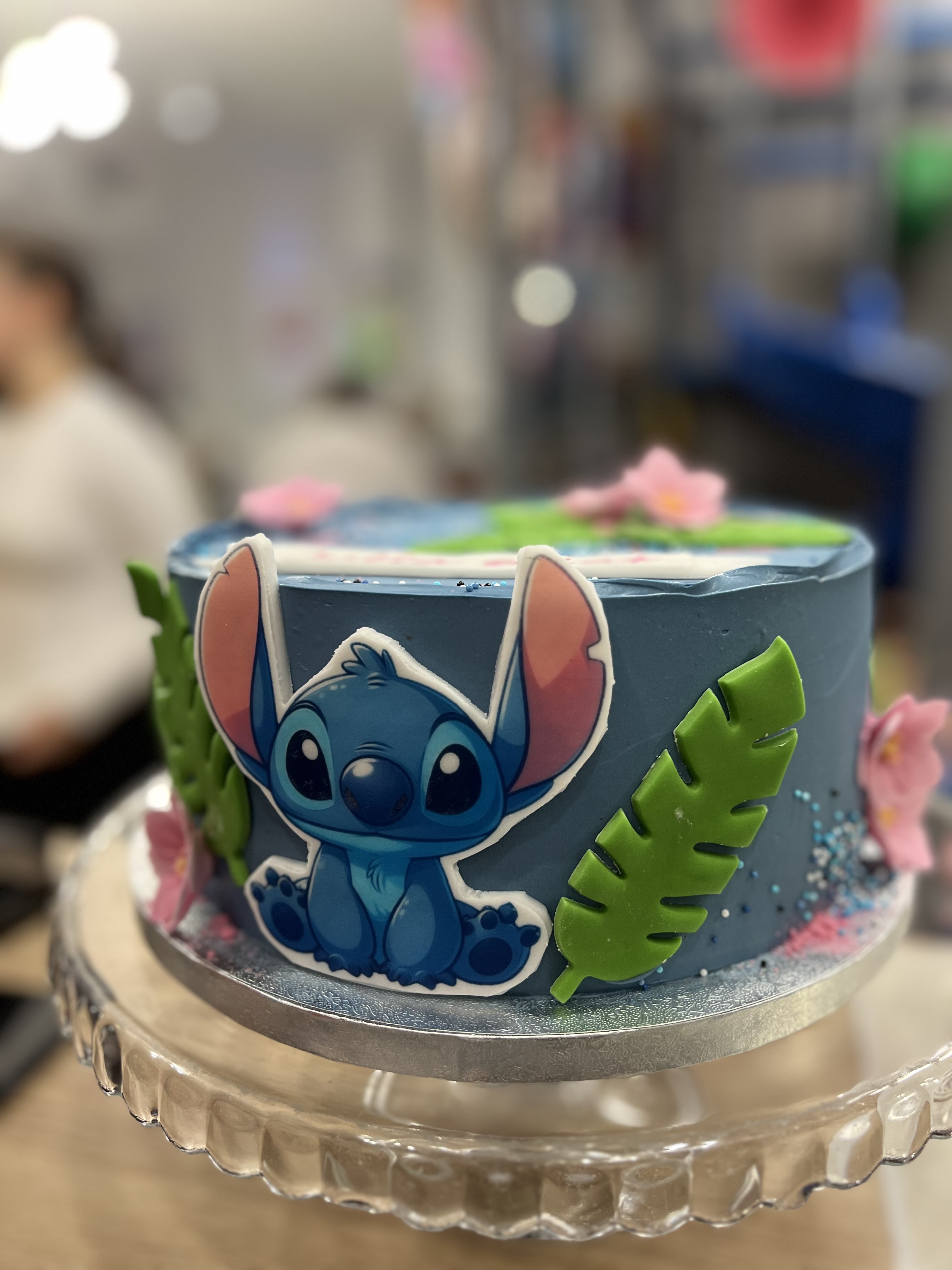 Tort urodzinowy Stitch w sali zabaw Ferajna Ząbki
